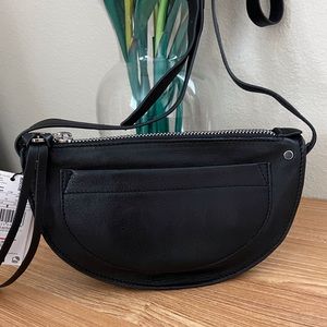 NWT MANGO Women’s Leather Crossbody Bag with Croc-effect card holder